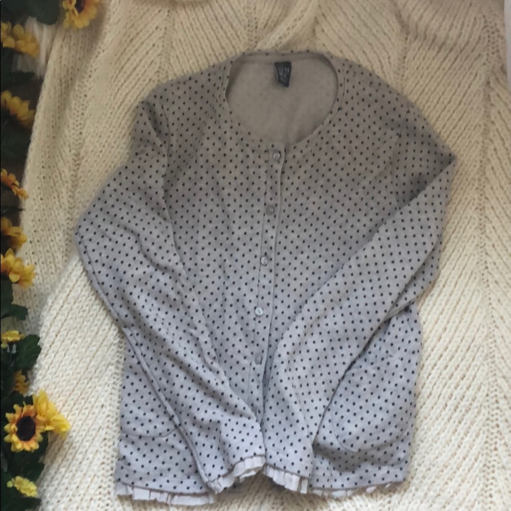 Woman’s Cardigan / Top